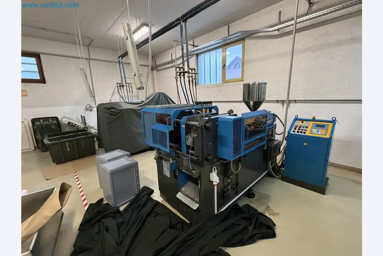Machinery and production equipment for plastics processing-16