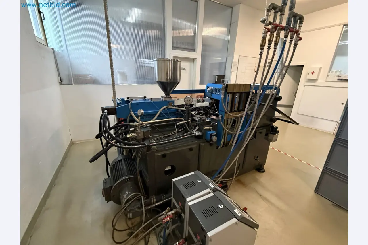 Machinery and production equipment for plastics processing-8
