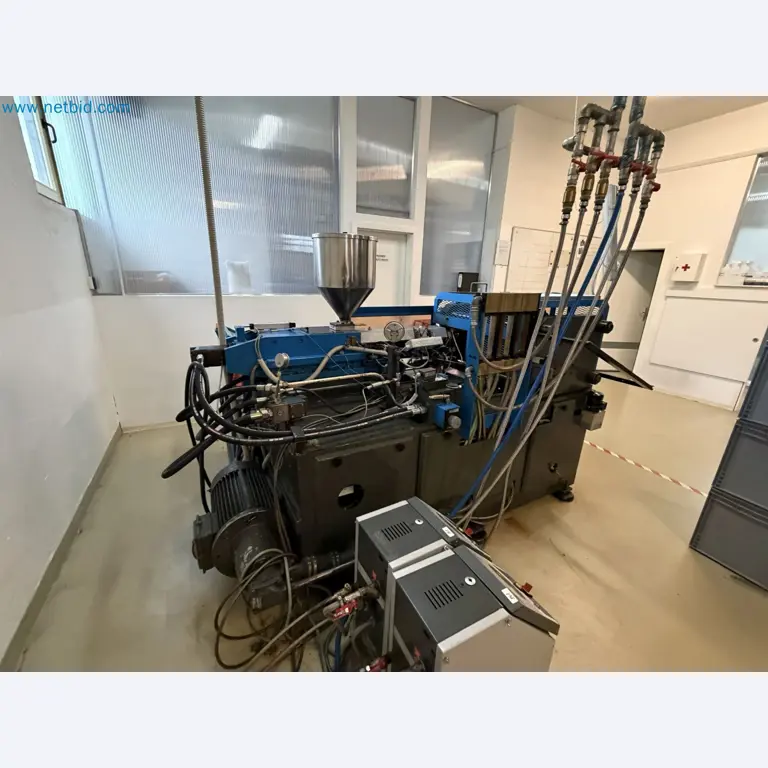 Machinery and production equipment for plastics processing-8