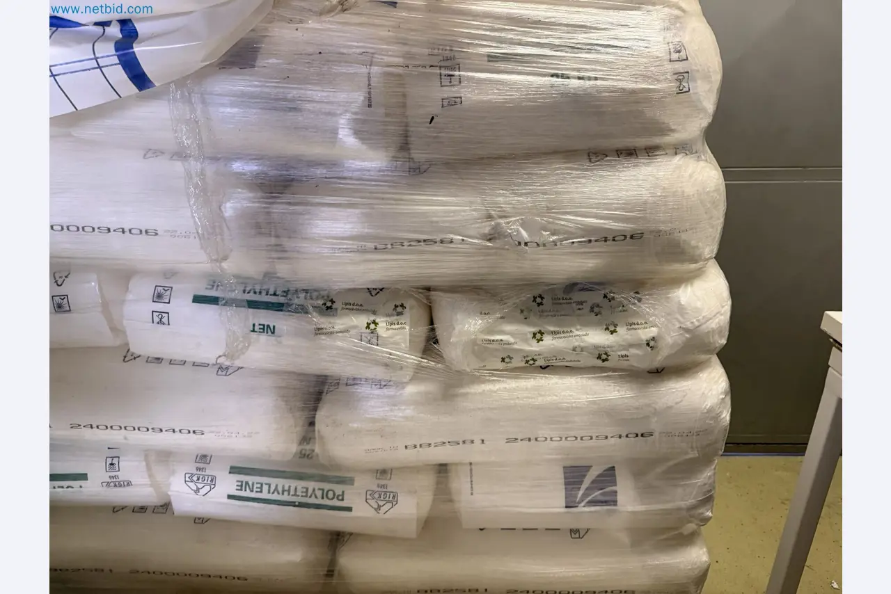 Inventory Clearance – Entire Inventory of a Plastics Processing Company
-1
