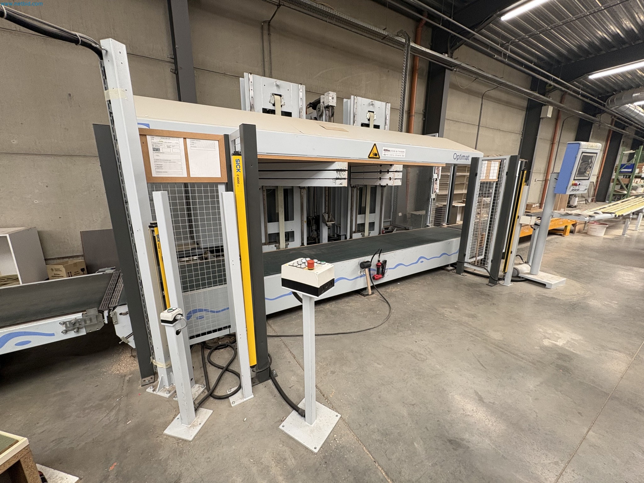 Complete furniture production

-101