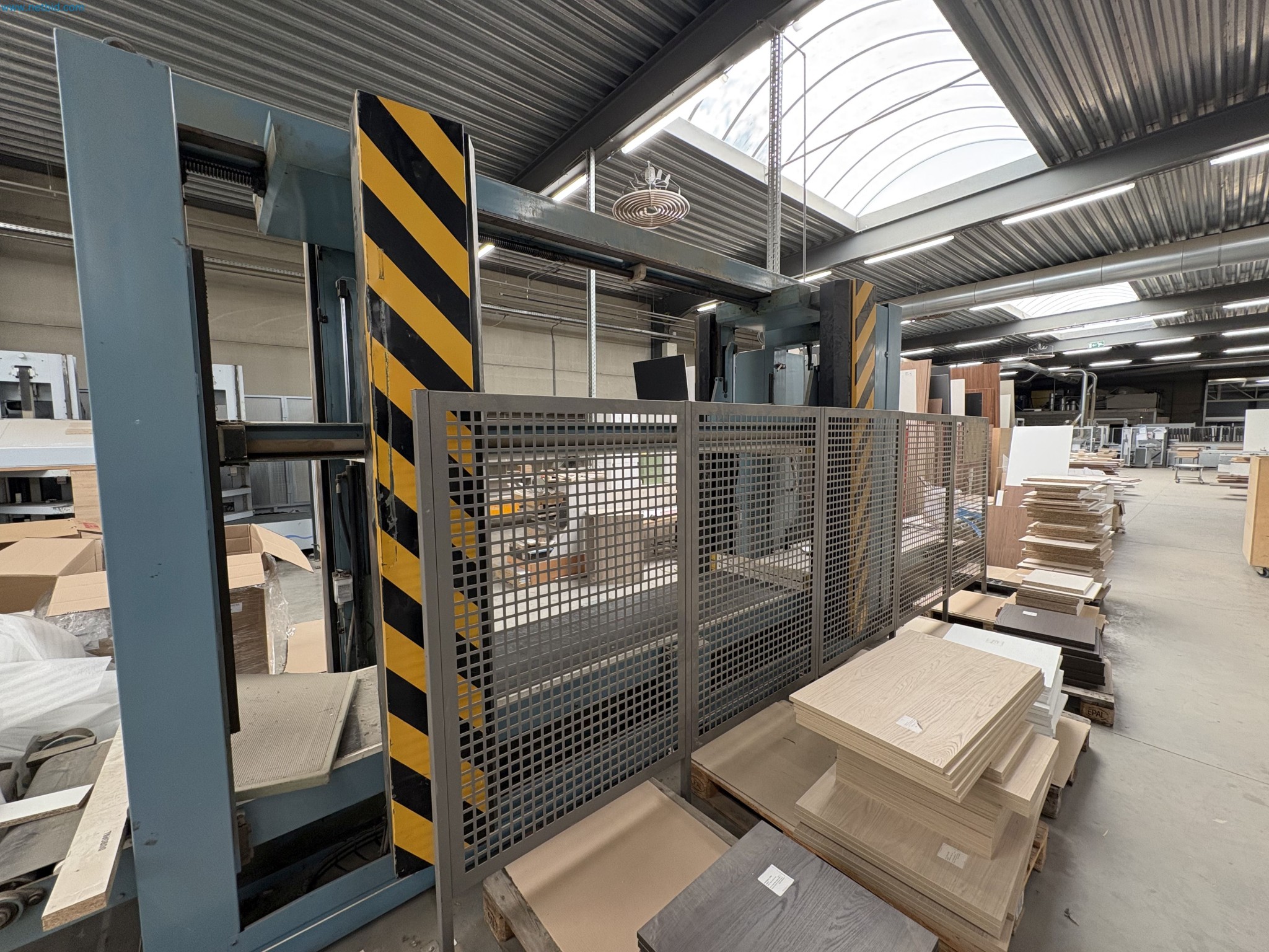 Complete furniture production

-111