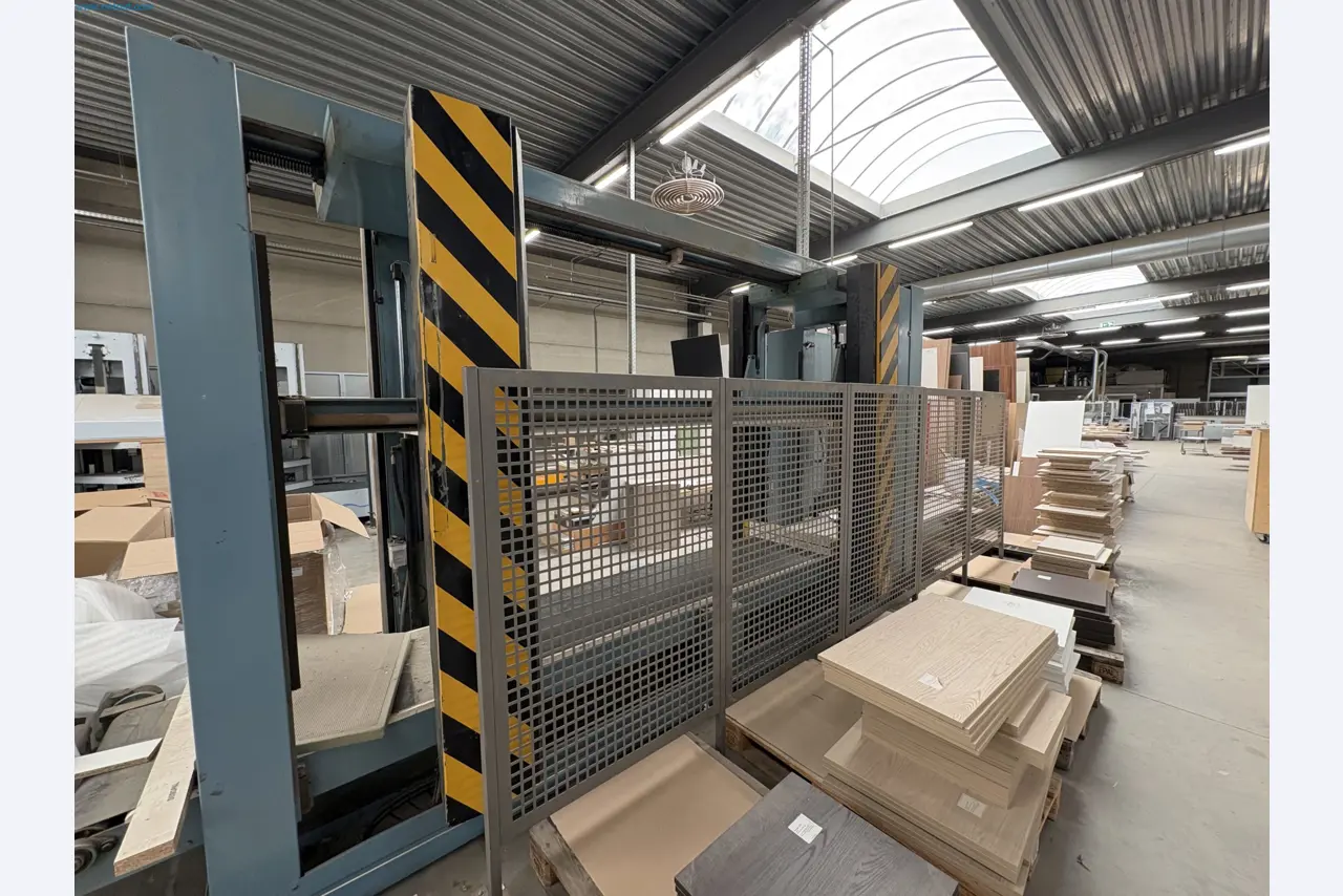 Complete furniture production
-111