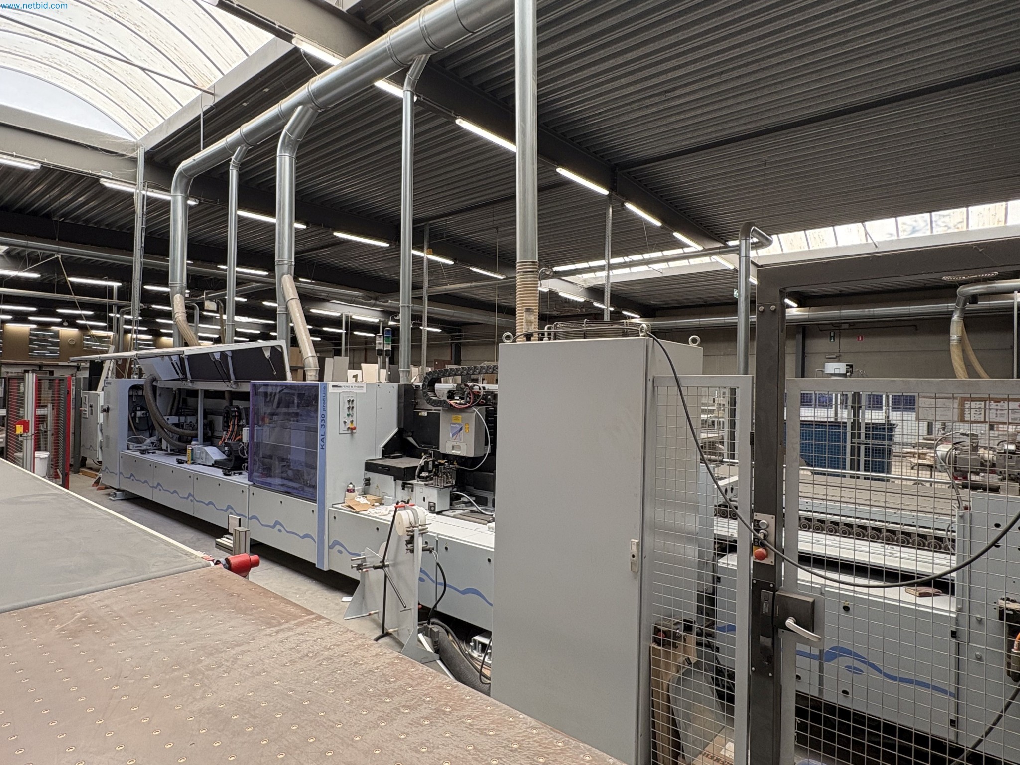 Complete furniture production

-112