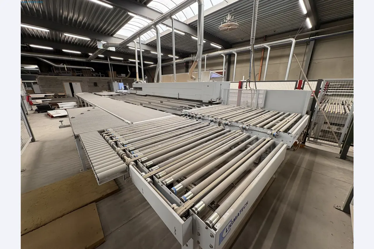 Complete furniture production
-125