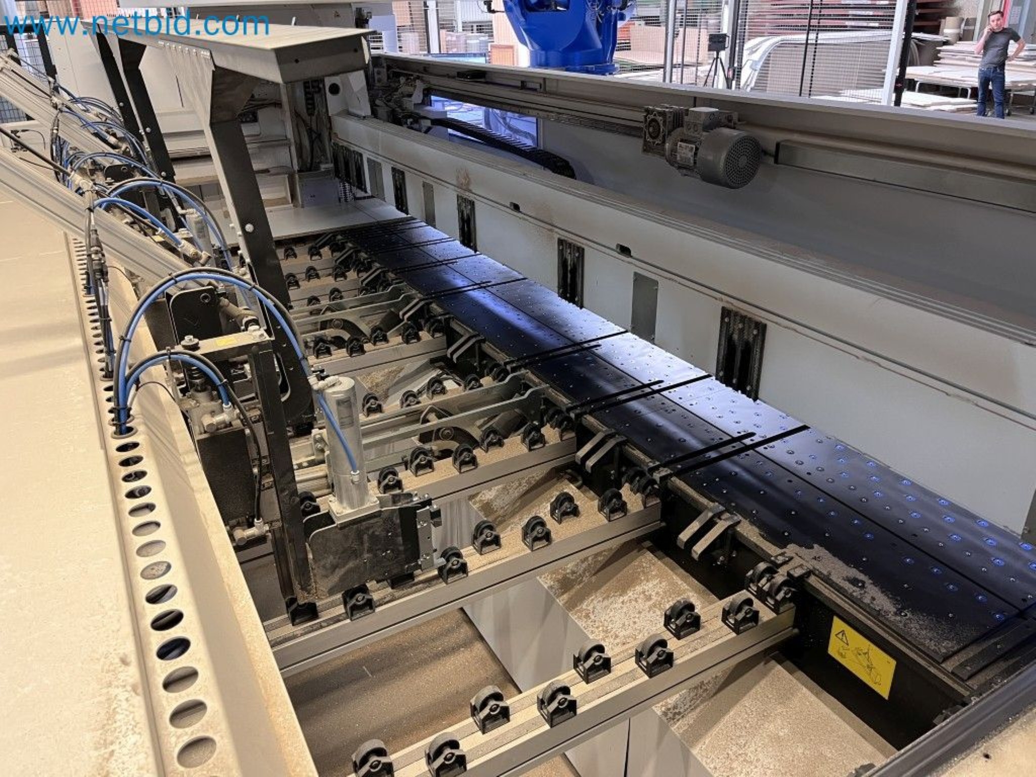 Complete furniture production

-18