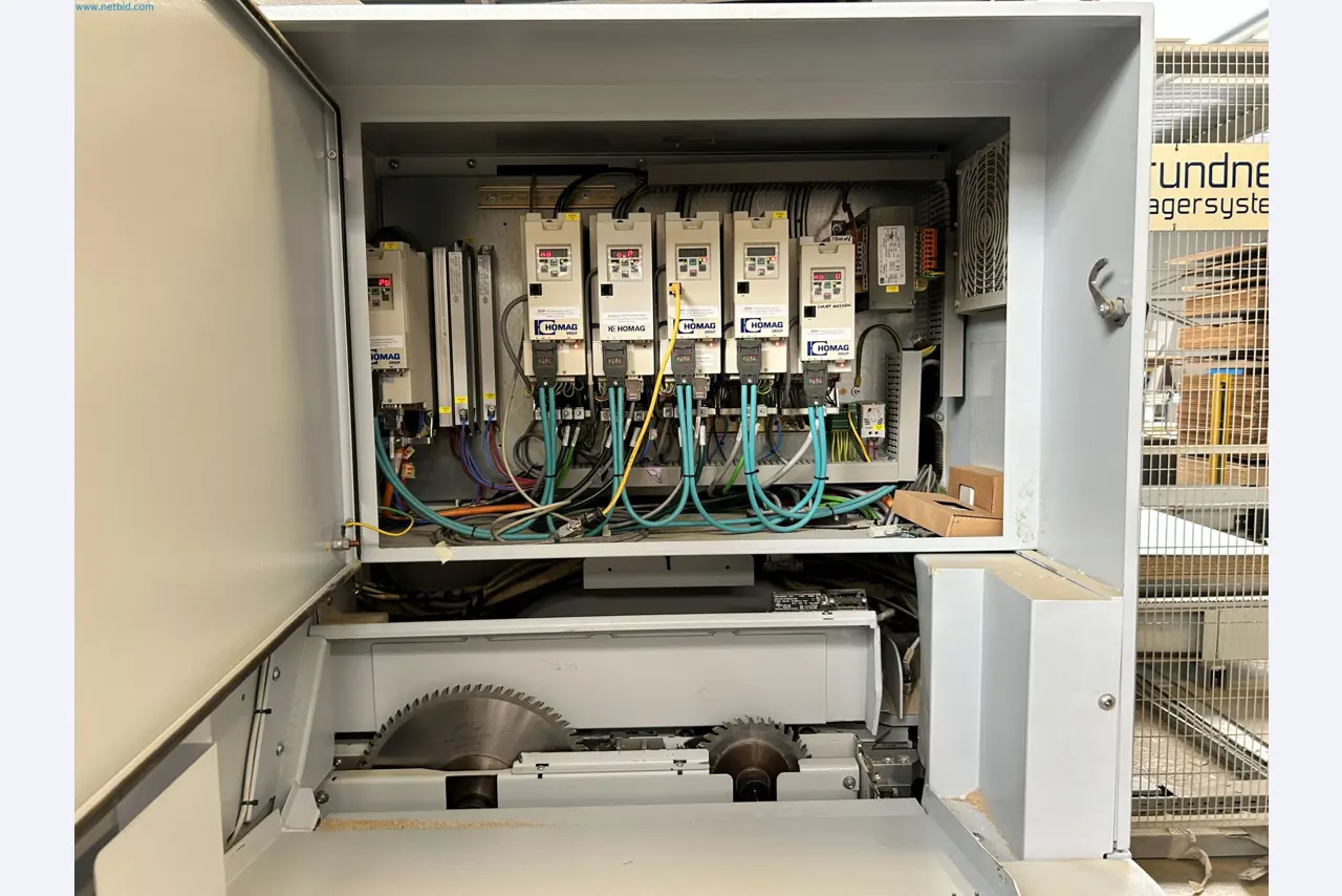 Complete furniture production
-38