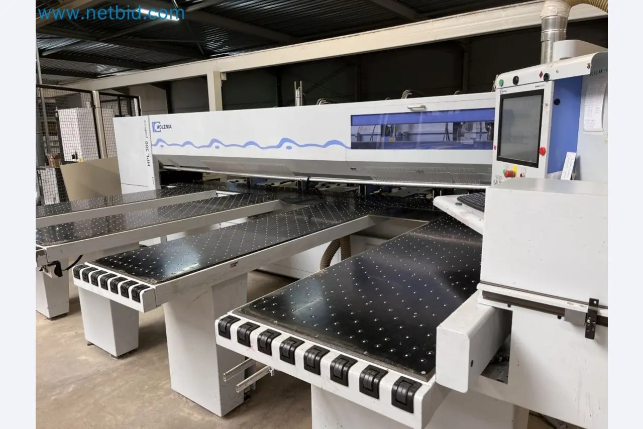 Complete furniture production
-39