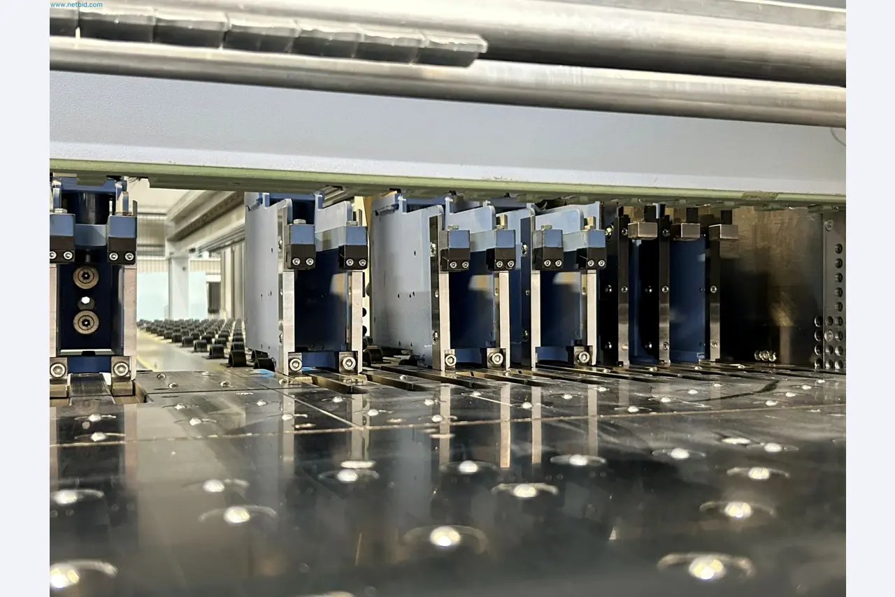 Complete furniture production
-41