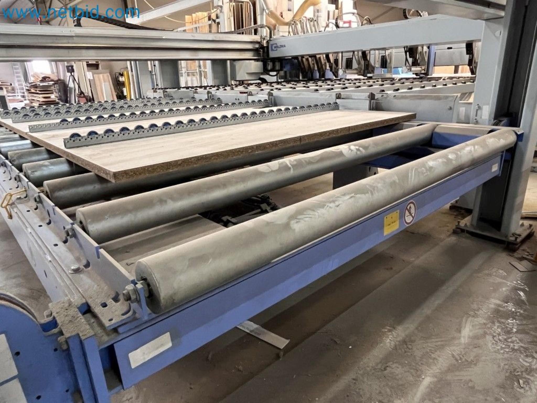 Complete furniture production

-44