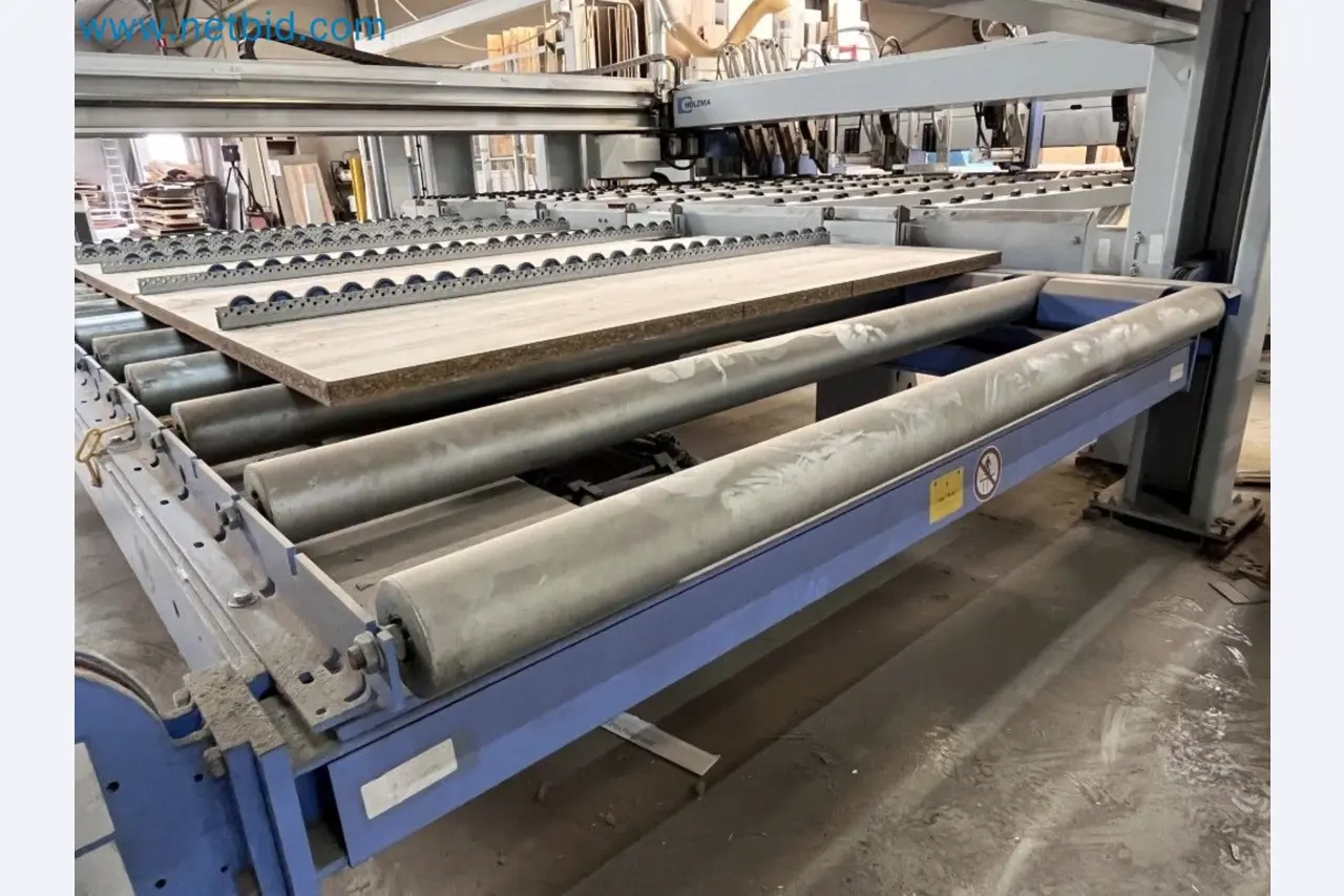 Complete furniture production
-44