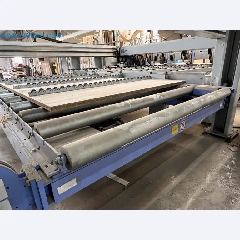 Complete furniture production
-44