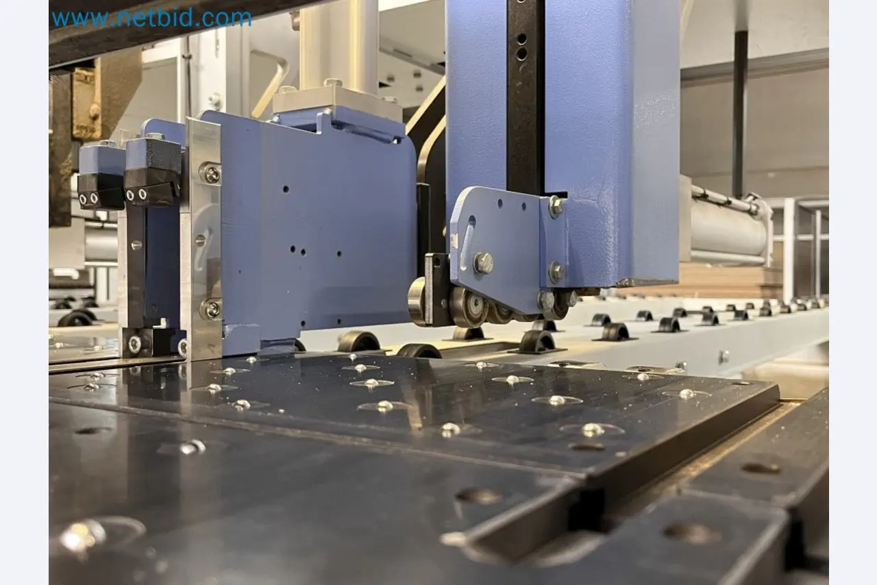 Complete furniture production
-47