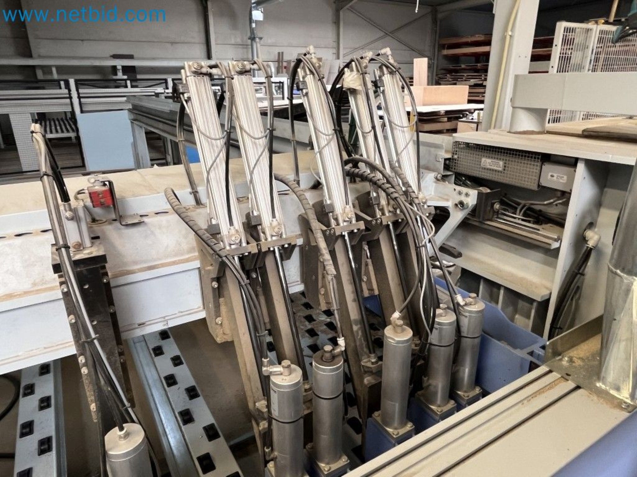 Complete furniture production

-48