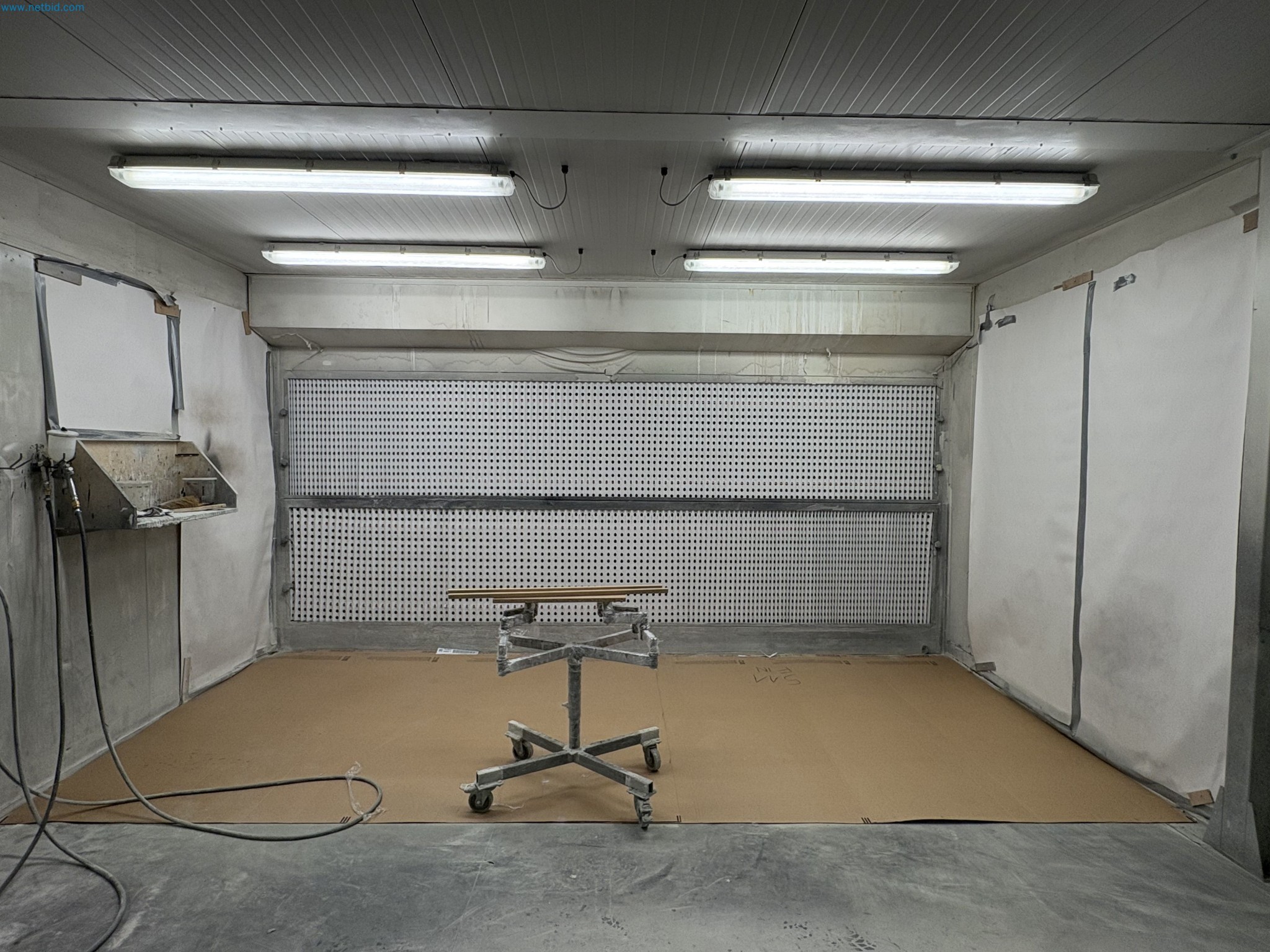 Complete furniture production

-57