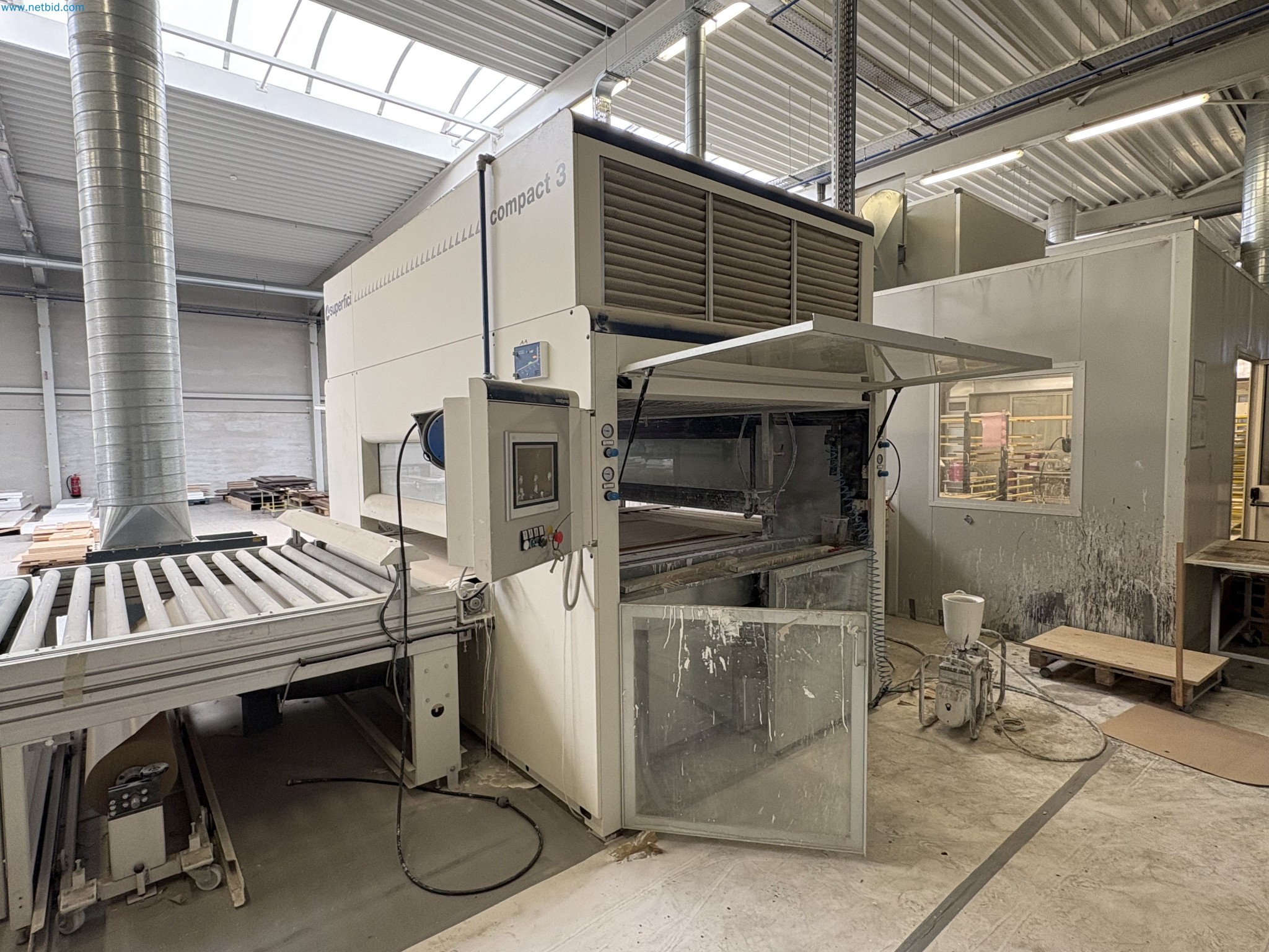 Complete furniture production

-61