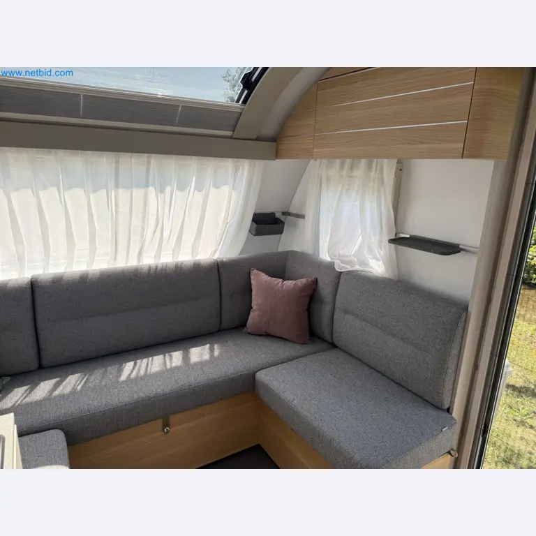 Spacious family trailer with a modern, stylish design-121