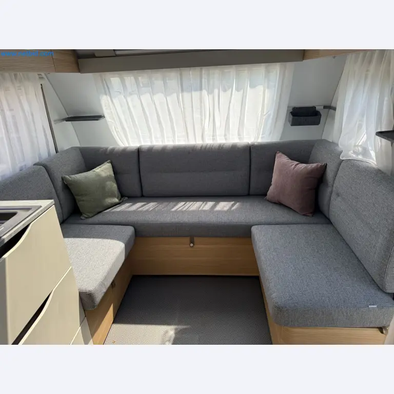 Spacious family trailer with a modern, stylish design-122