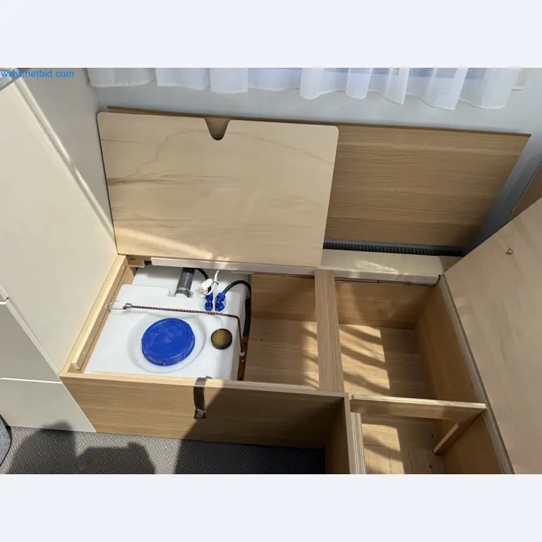 Spacious family trailer with a modern, stylish design-128