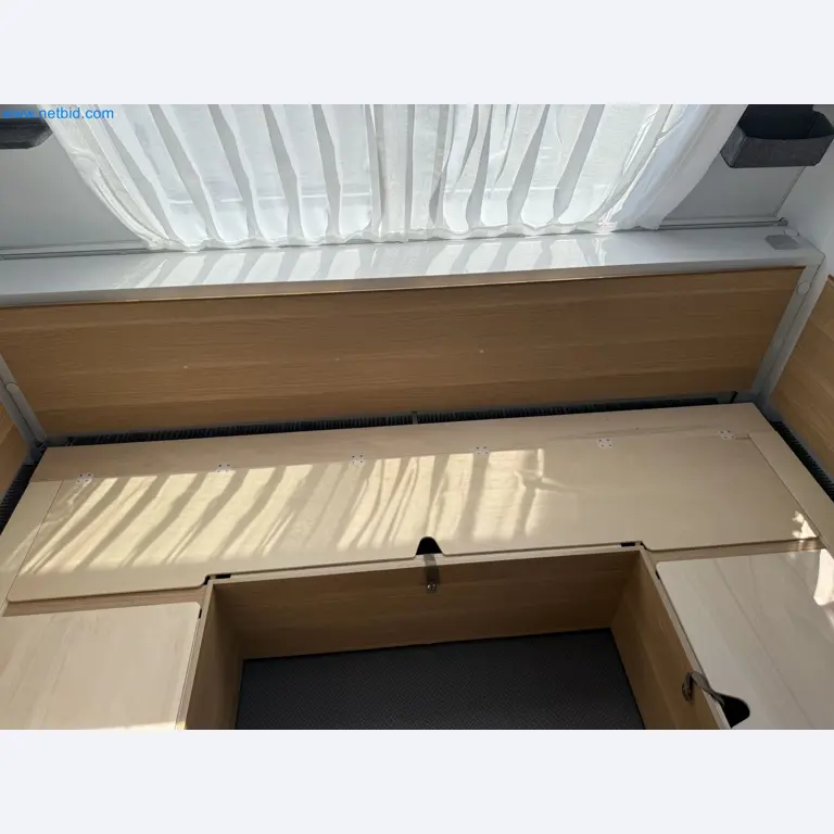 Spacious family trailer with a modern, stylish design-132
