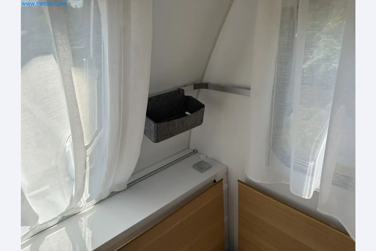 Spacious family trailer with a modern, stylish design-133
