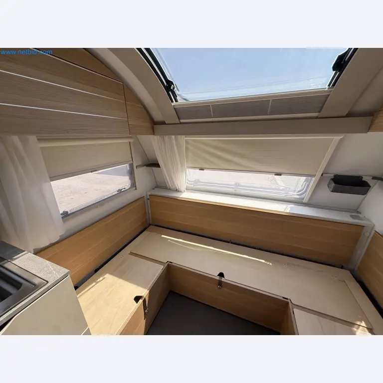 Spacious family trailer with a modern, stylish design-137