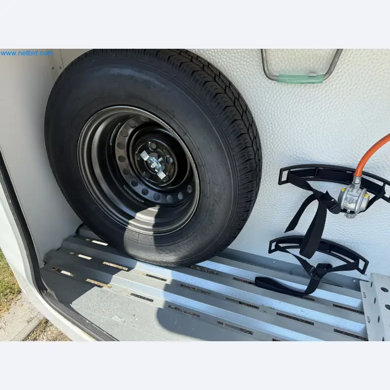 Spacious family trailer with a modern, stylish design-138