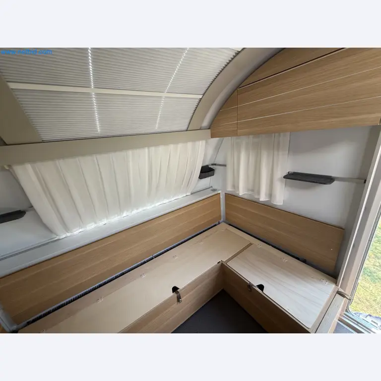 Spacious family trailer with a modern, stylish design-141