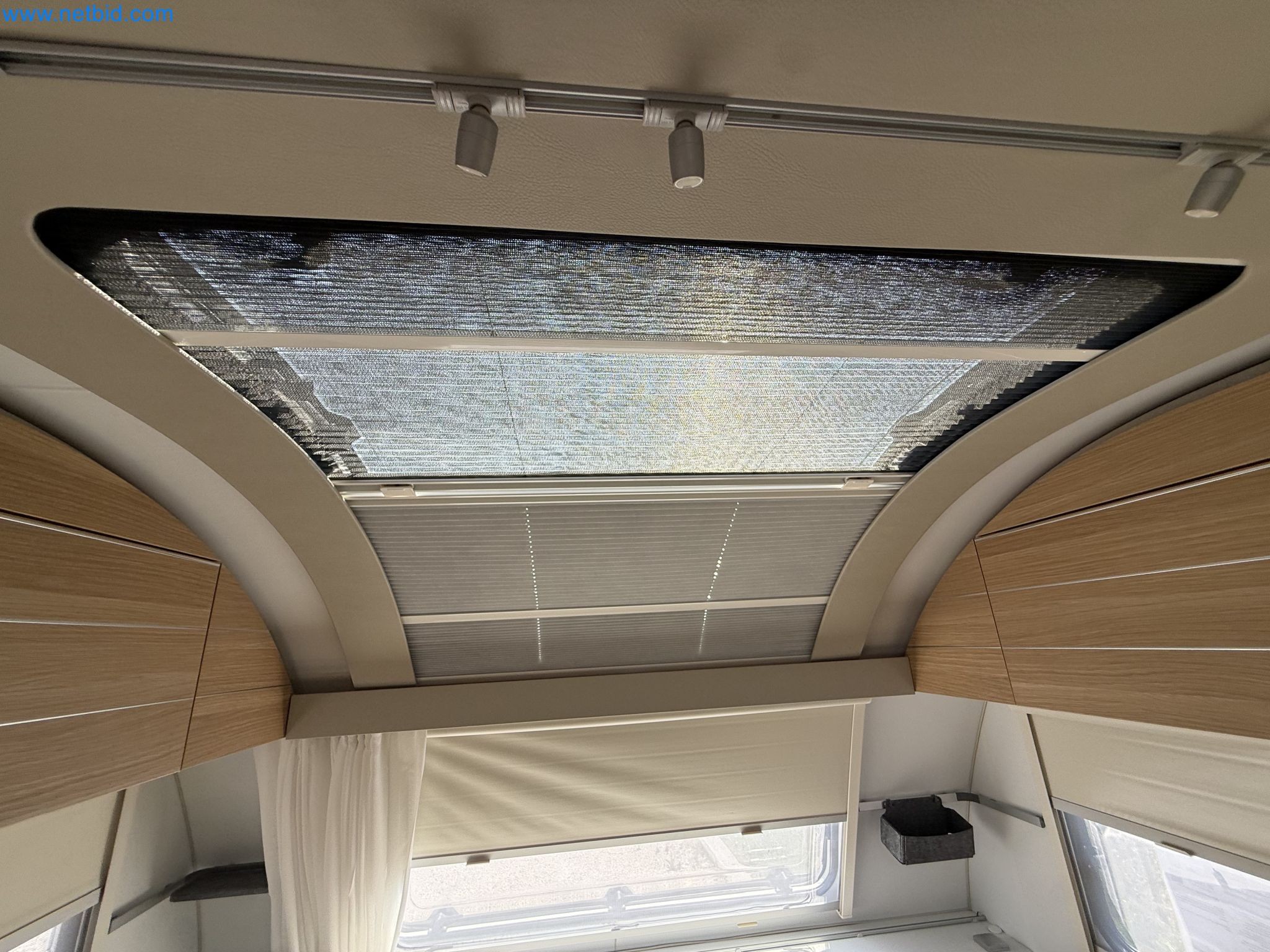 Spacious family trailer with a modern, stylish design-144