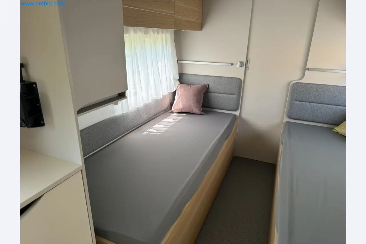 Spacious family trailer with a modern, stylish design-15