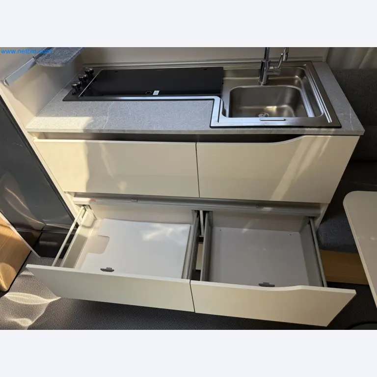Spacious family trailer with a modern, stylish design-163