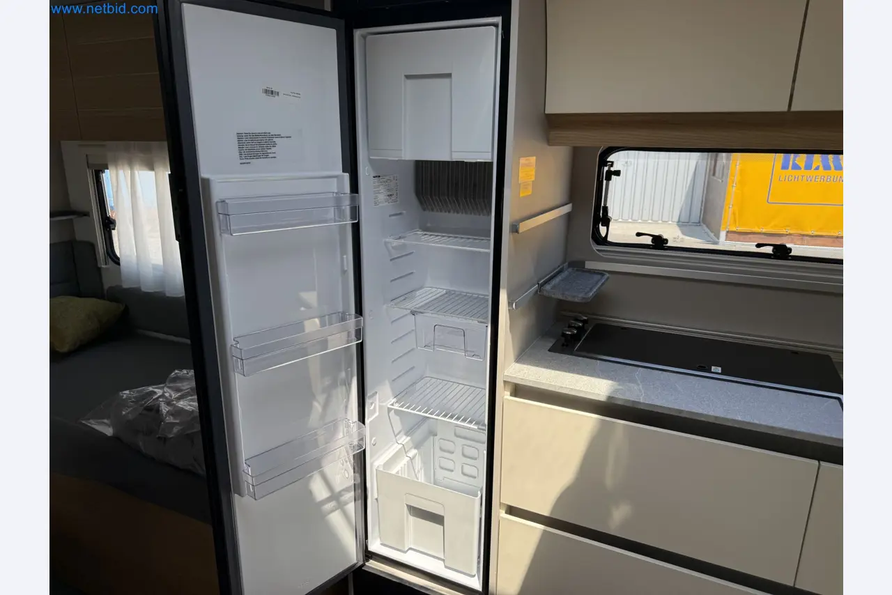 Spacious family trailer with a modern, stylish design-168