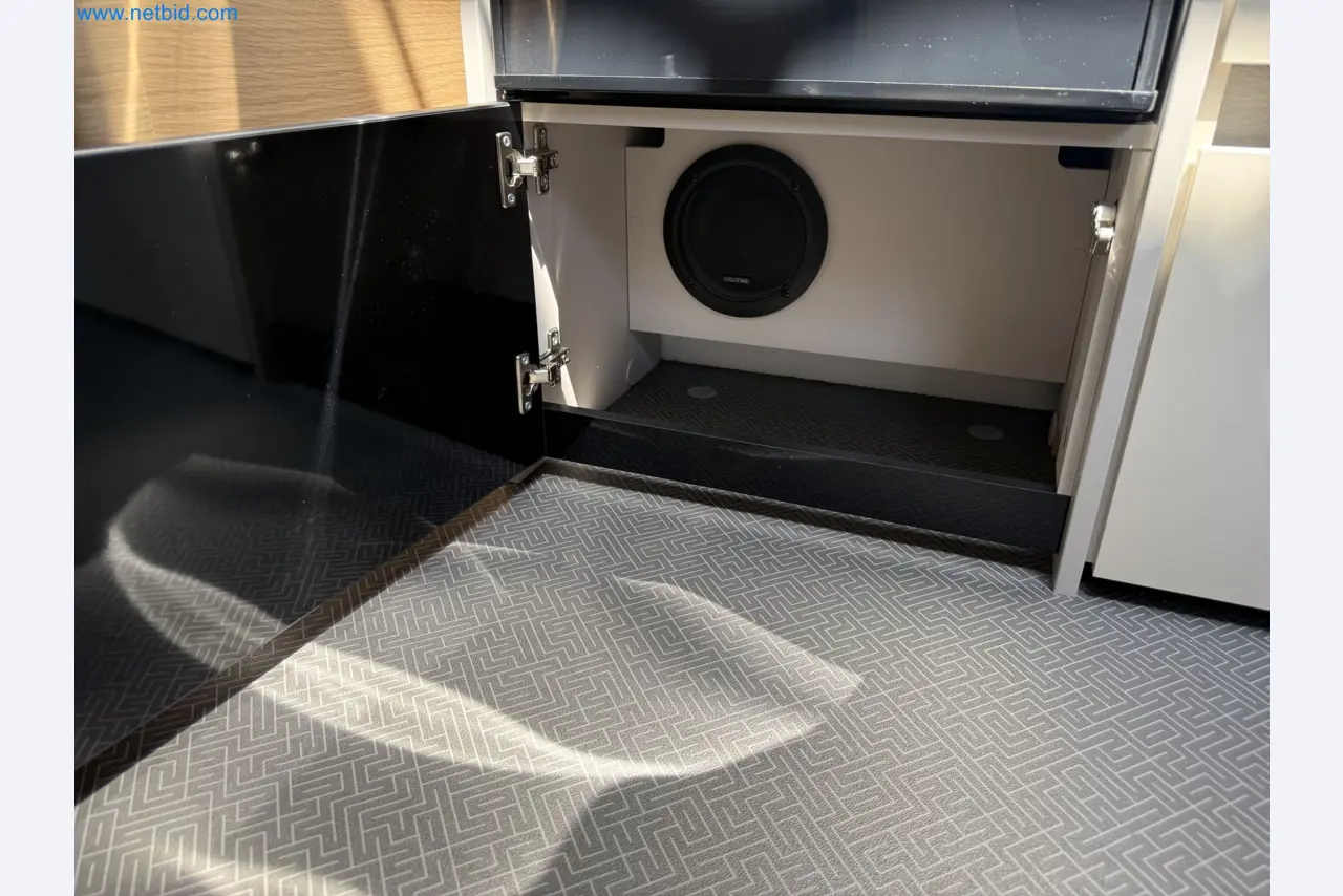 Spacious family trailer with a modern, stylish design-169