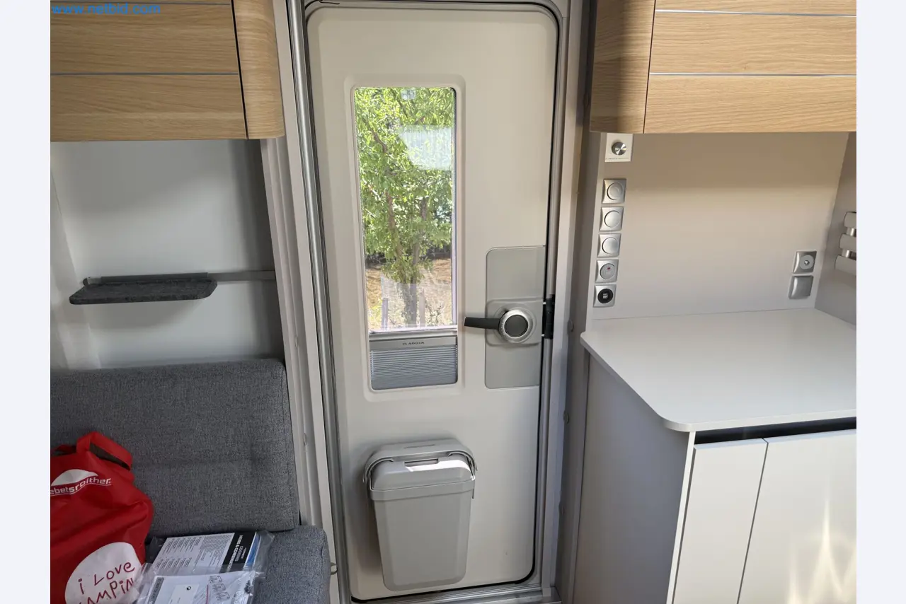 Spacious family trailer with a modern, stylish design-177