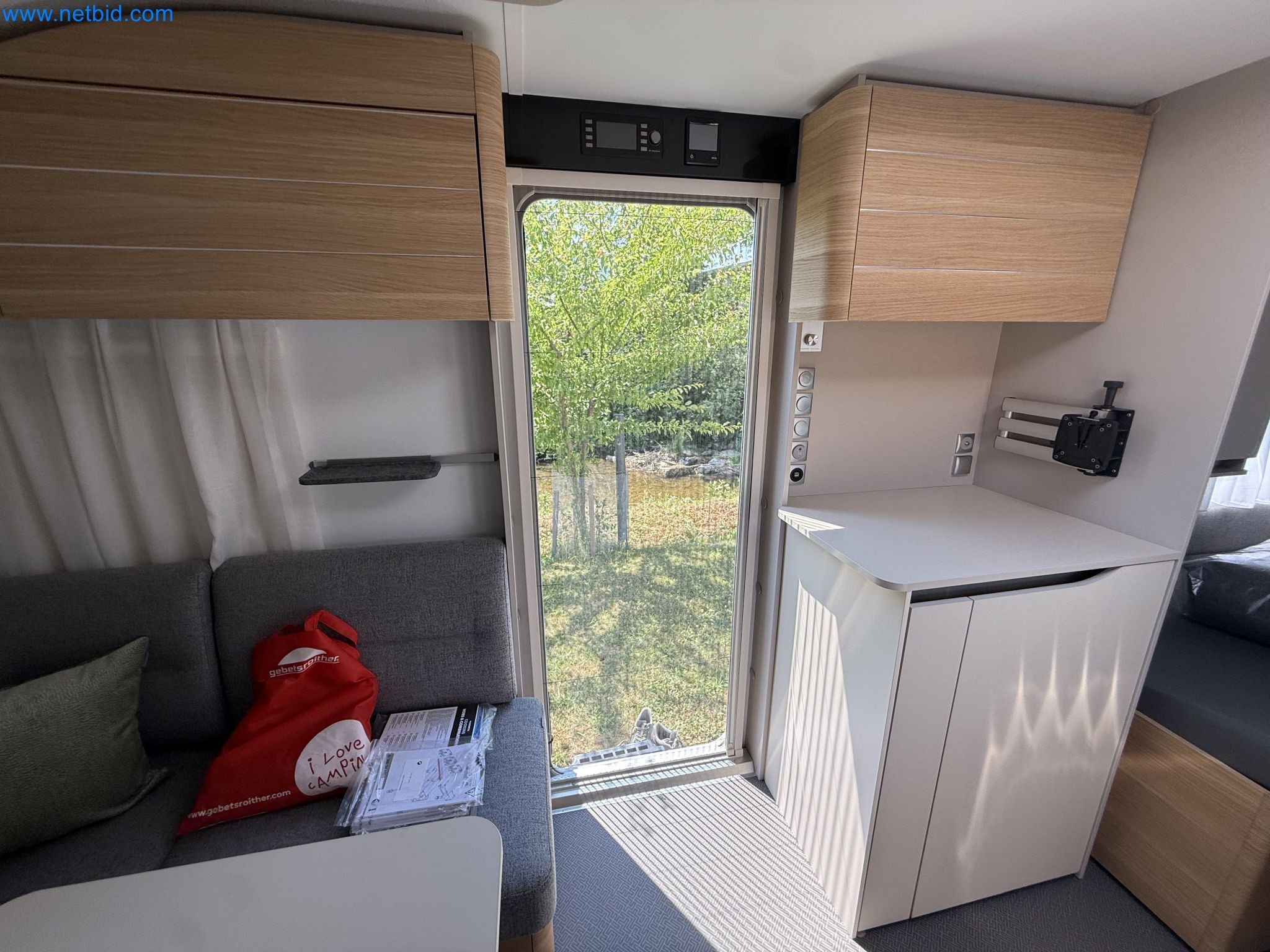 Spacious family trailer with a modern, stylish design-179