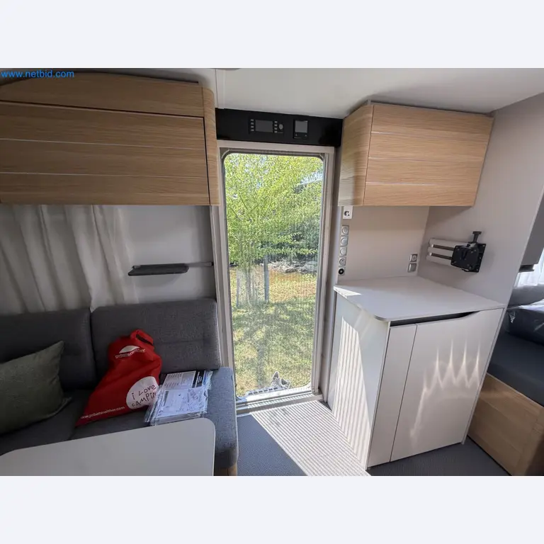 Spacious family trailer with a modern, stylish design-179