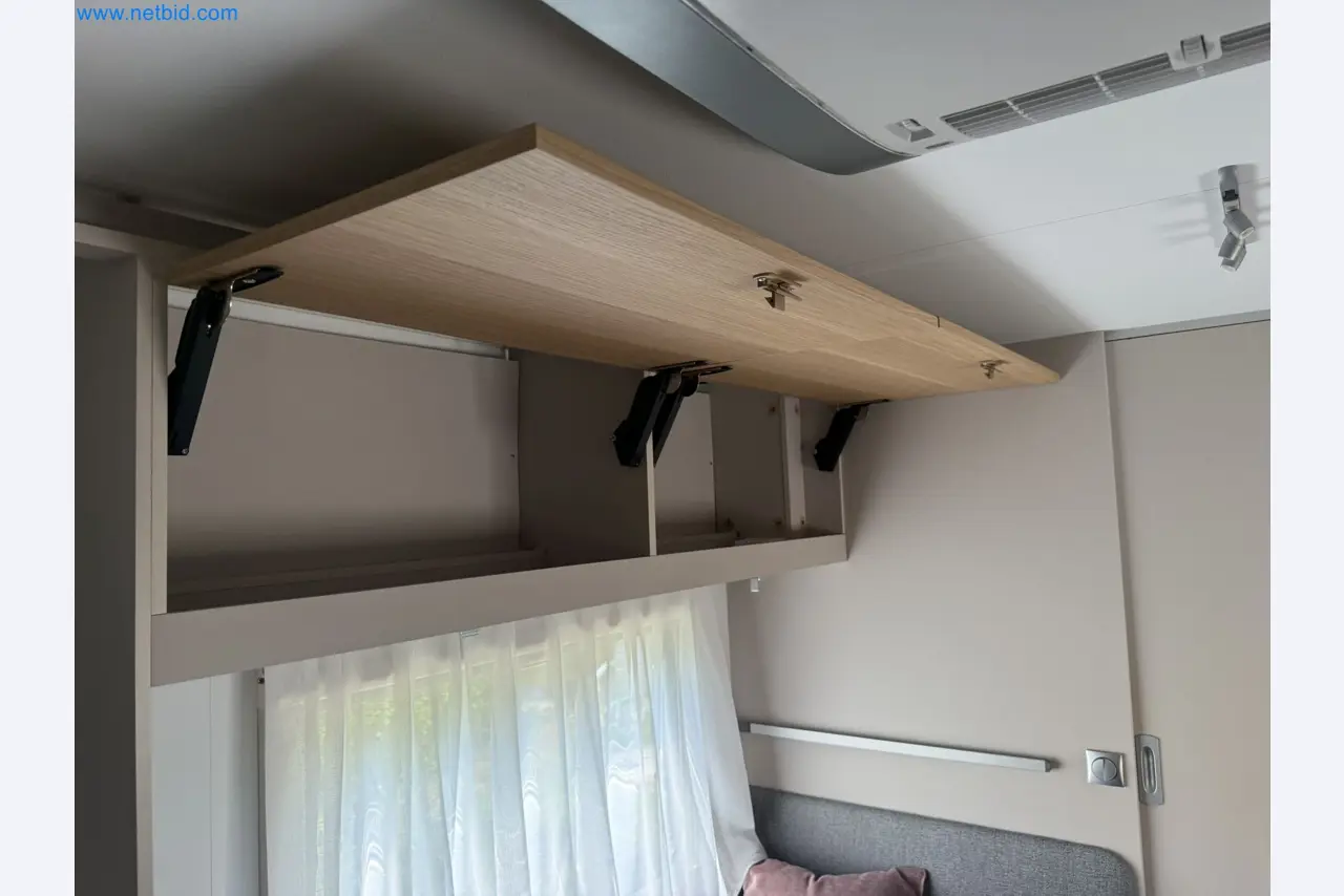 Spacious family trailer with a modern, stylish design-17