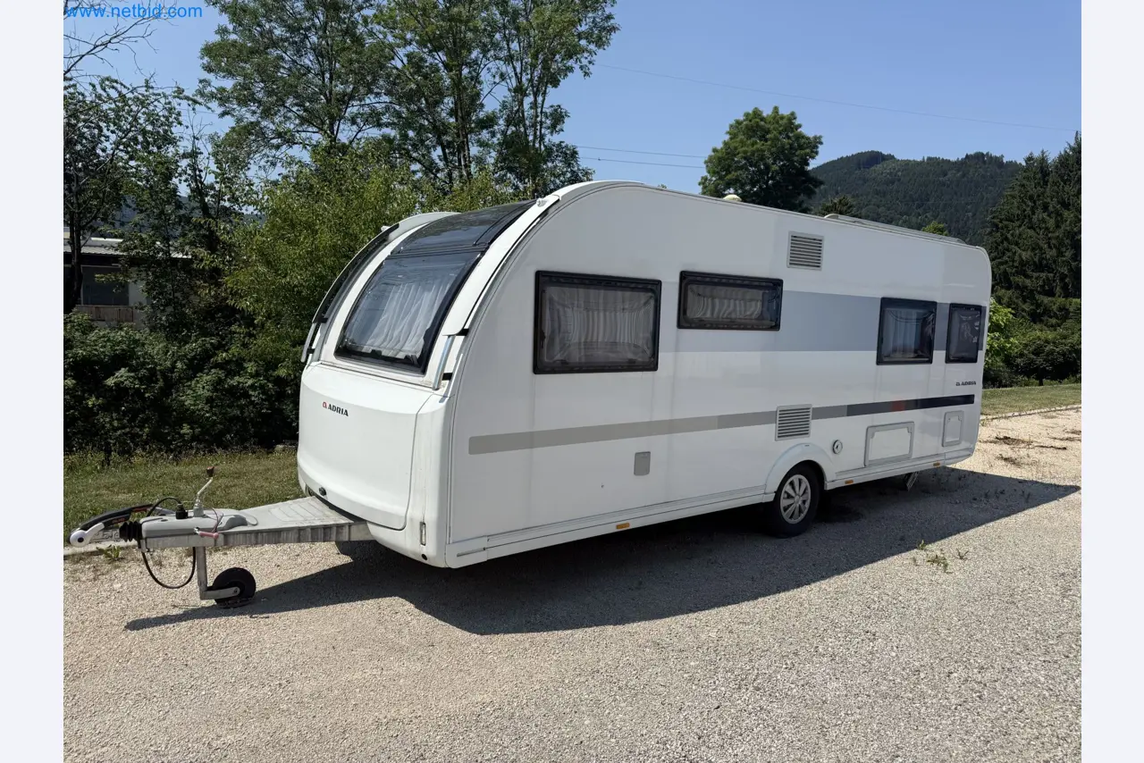 Spacious family trailer with a modern, stylish design-1