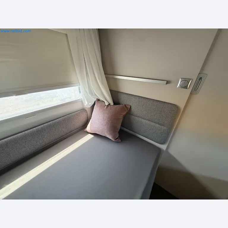 Spacious family trailer with a modern, stylish design-29