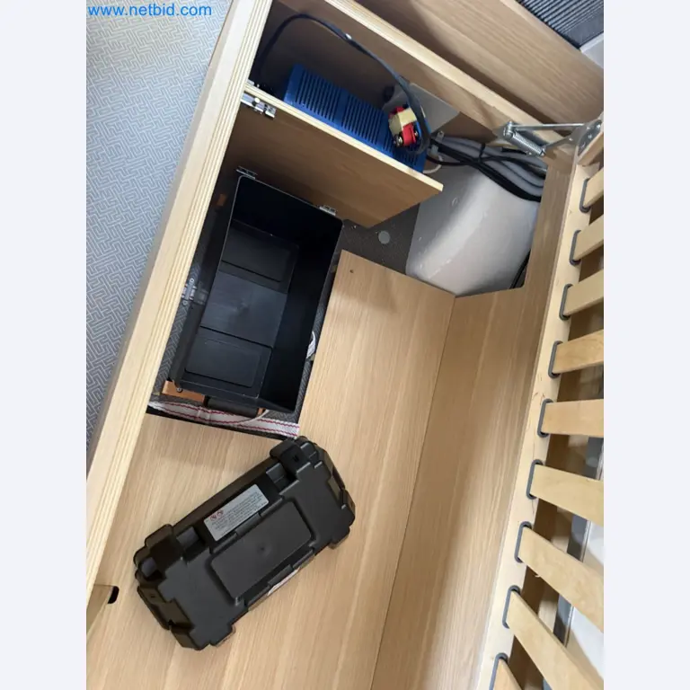 Spacious family trailer with a modern, stylish design-39