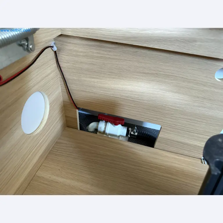 Spacious family trailer with a modern, stylish design-45