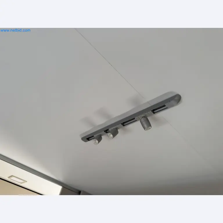 Spacious family trailer with a modern, stylish design-49