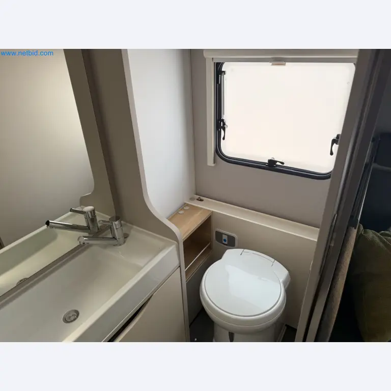 Spacious family trailer with a modern, stylish design-50