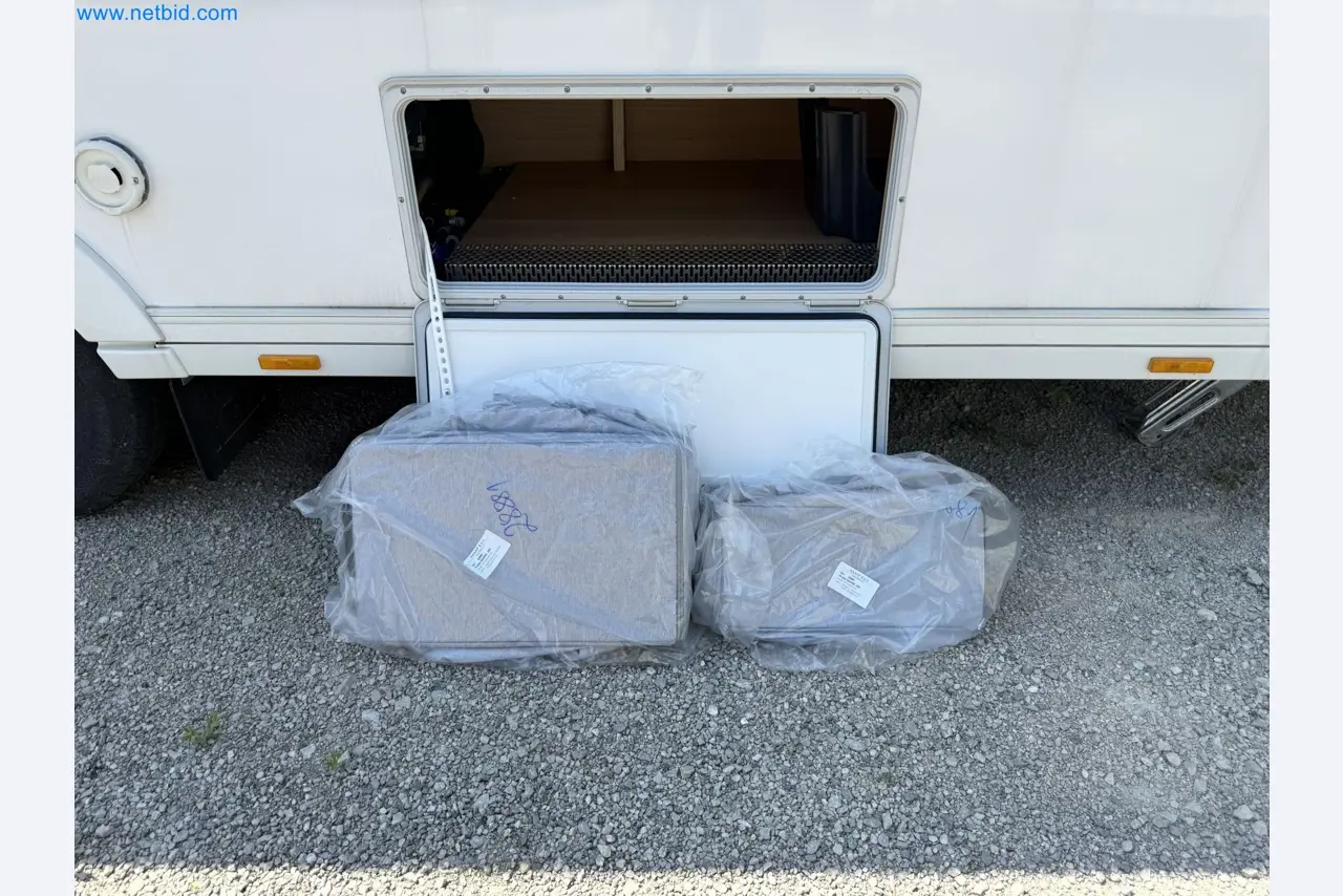 Spacious family trailer with a modern, stylish design-58