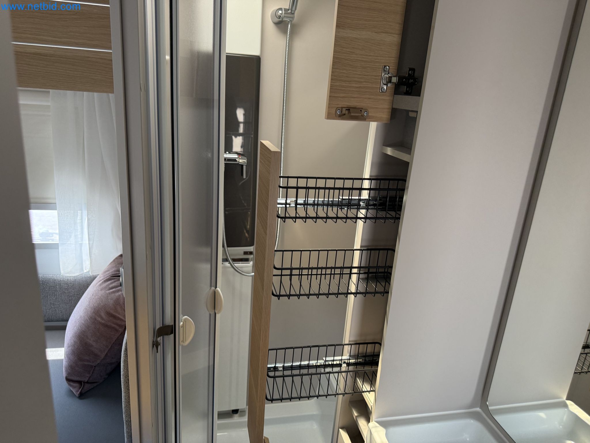 Spacious family trailer with a modern, stylish design-63