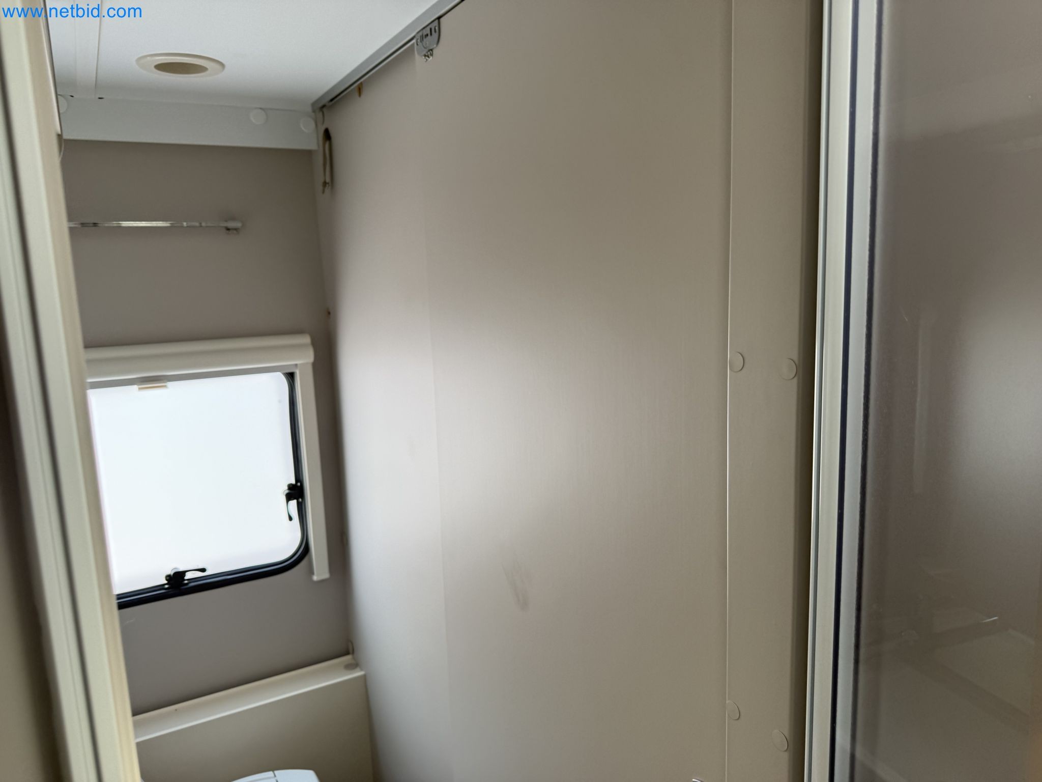 Spacious family trailer with a modern, stylish design-68