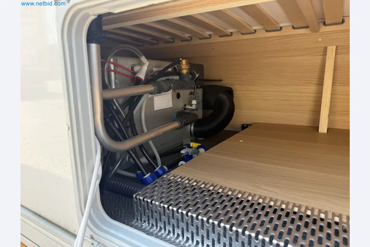 Spacious family trailer with a modern, stylish design-69