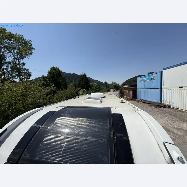 Spacious family trailer with a modern, stylish design-83