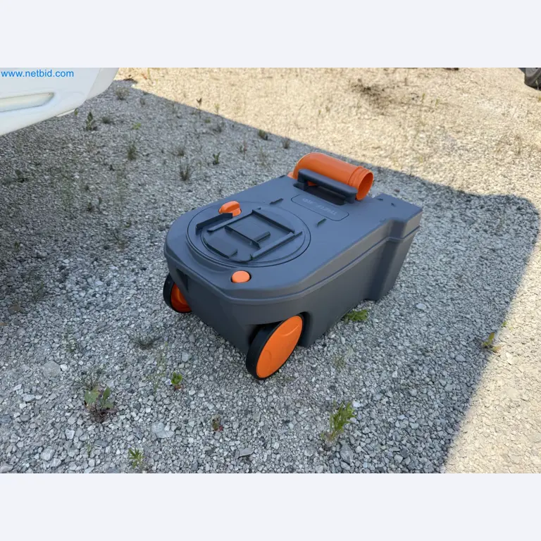 Spacious family trailer with a modern, stylish design-96