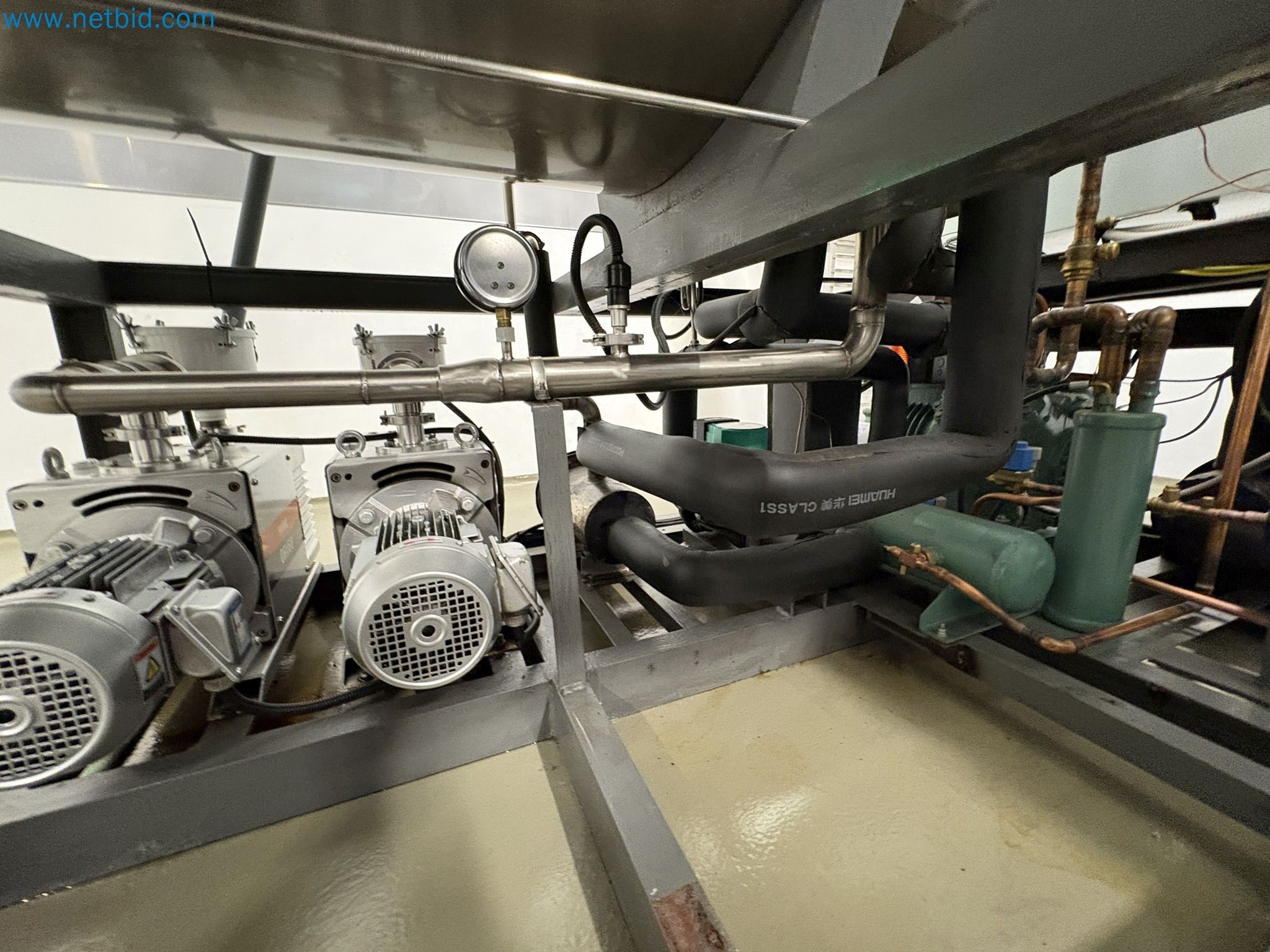 Equipment for freeze-drying fruit
-14